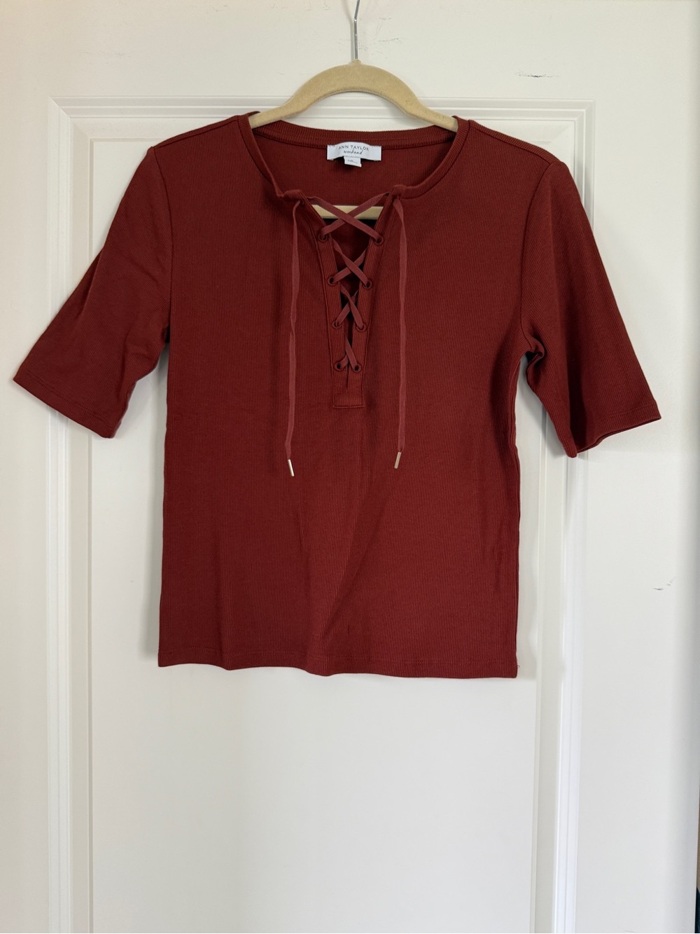 Ann Taylor Rust Color Lace-Up Knit Short Sleeve Top